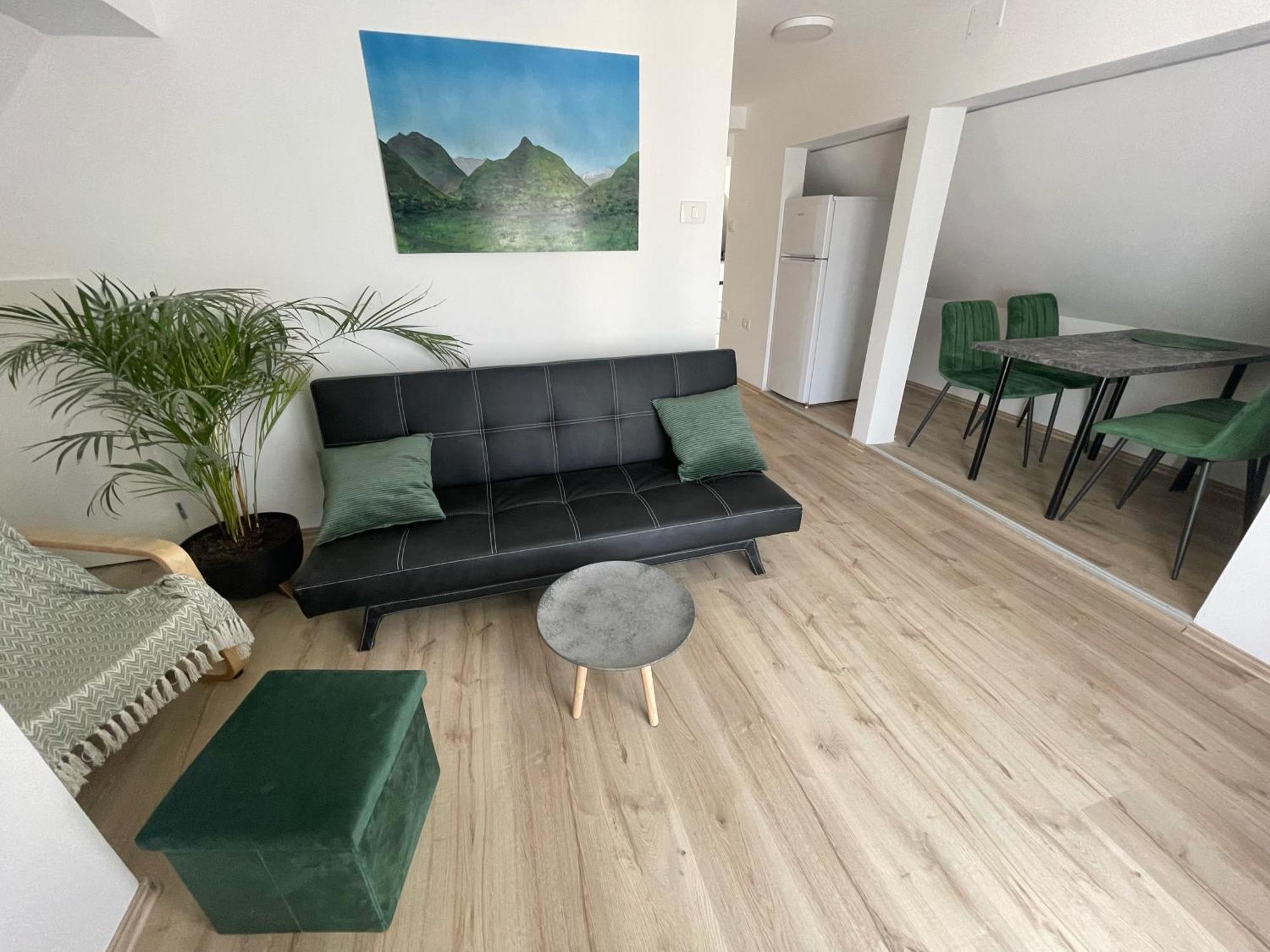 Apartma Tonii โบเว็ก ภายนอก รูปภาพ